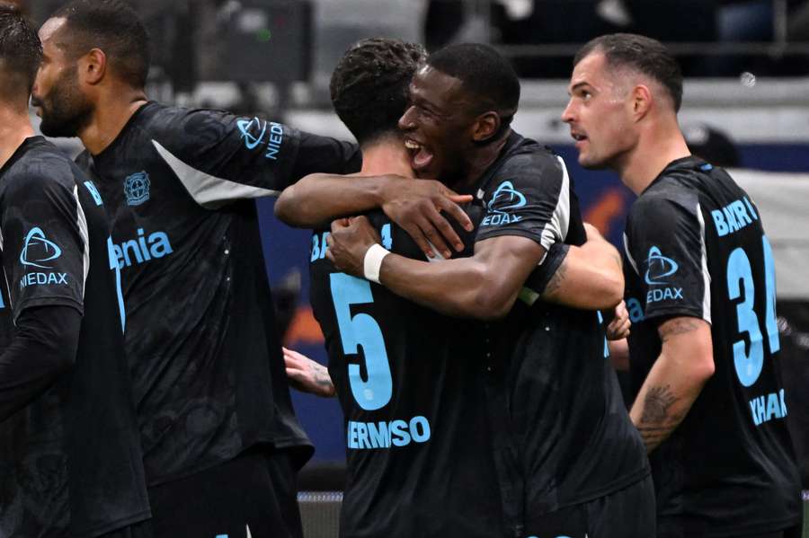 Il Leverkusen festeggia una grande vittoria contro il Francoforte