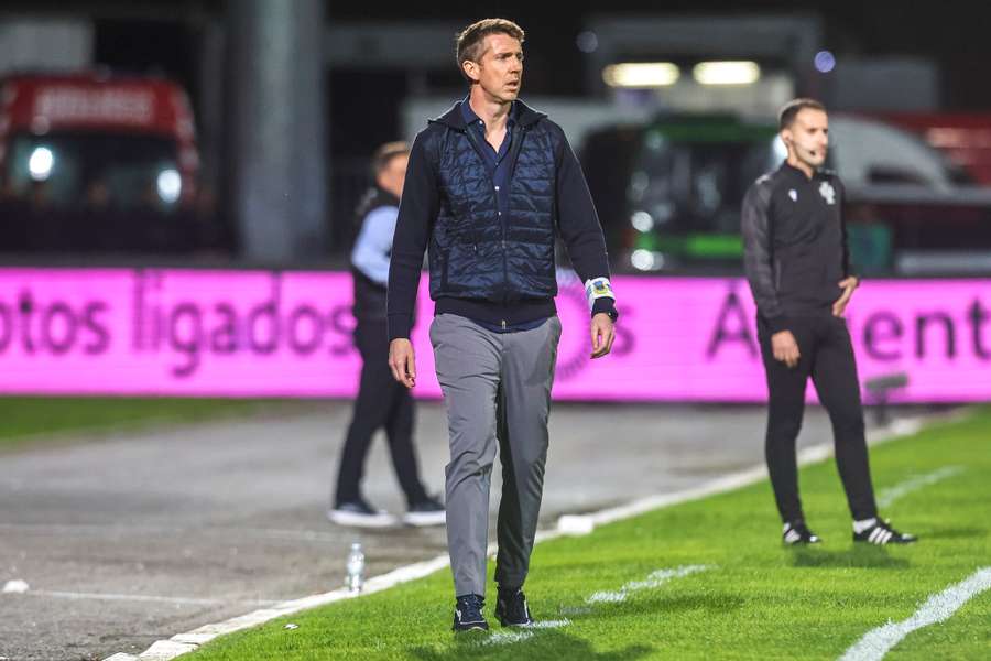 Vasco Seabra foi expulso contra o Farense