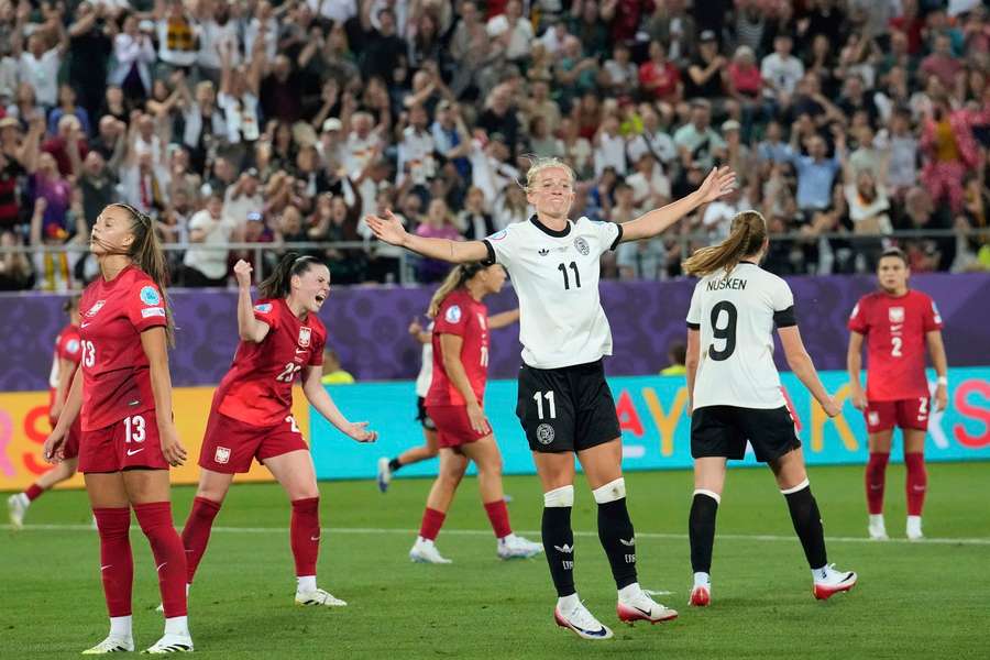 Niespodzianki nie było, Niemki zgarniają komplet punktów w debiucie Polek na Euro
