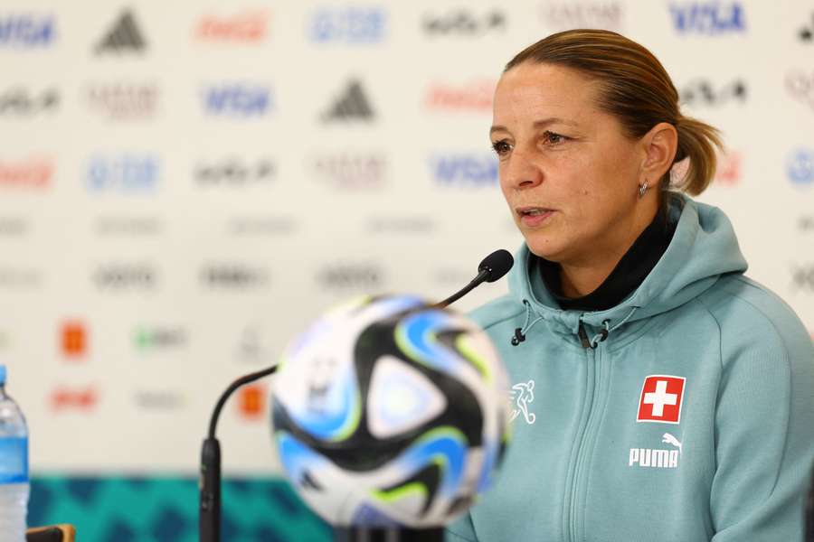 Inka Grings, selecionadora da Suíça