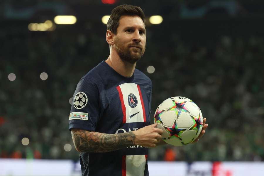 PSG's Lionel Messi has been called up to the Argentina squad for two pre-World Cup friendlies.