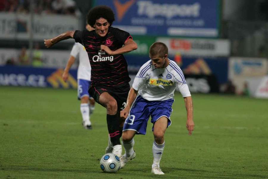 Šultes v souboji s Fellainim.