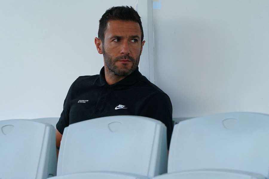 Sporting despede-se oficialmente de Hugo Viana
