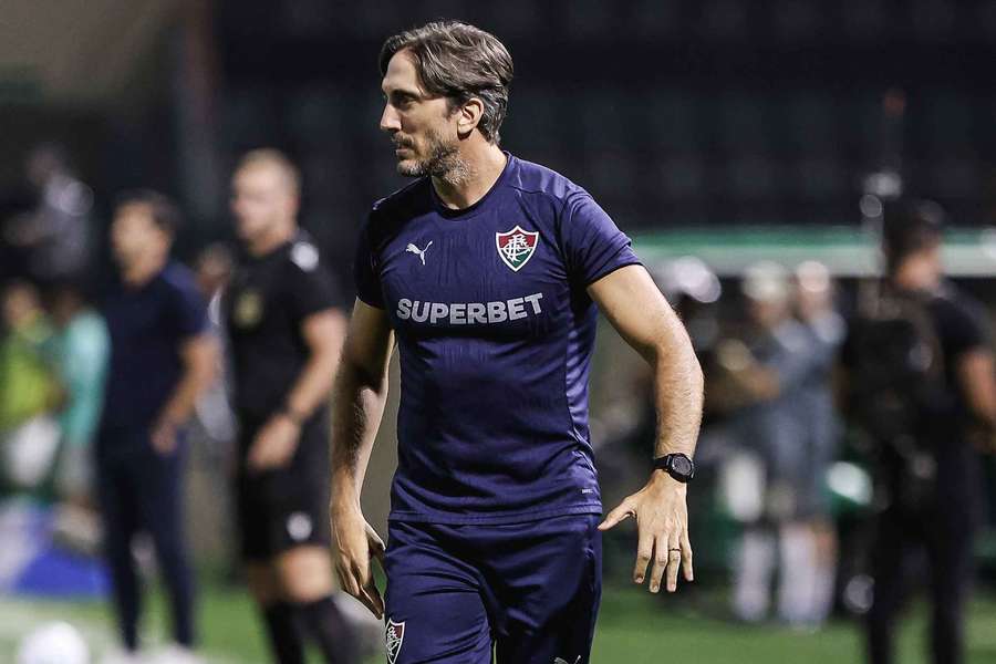 Zubeldía é liberado para comandar Fluminense na final do Carioca