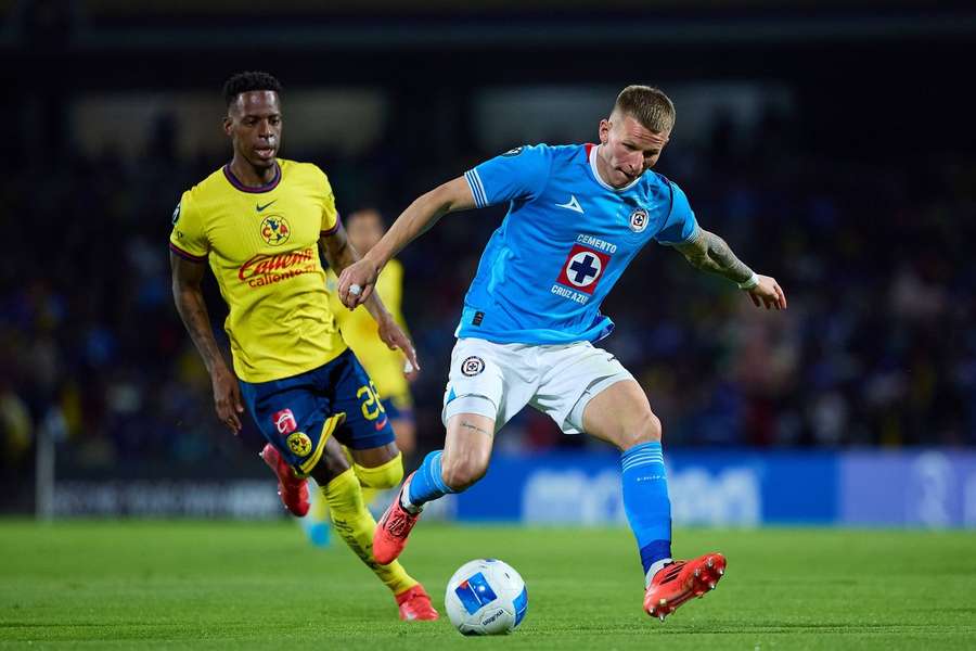 Mateusz Bogusz podczas meczu przeciwko Club America