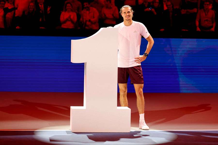 Zverev bude světovou jedničkou. Zverev bude světovou jedničkou.