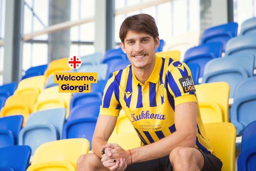 Giorgi Gagua počas prezentácie v MOL aréne.