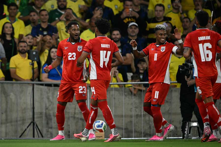 Amir Murillo célèbre son but avec ses coéquipiers lors du match amical entre le Brésil et le Panama au stade Maracanã de Rio de Janeiro, le 31 mai 2026.