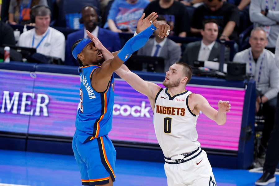 Los Thunder derrotan a los Nuggets  