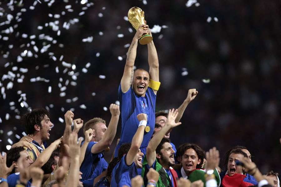 Italien jubler efter VM-sejren i 2006.