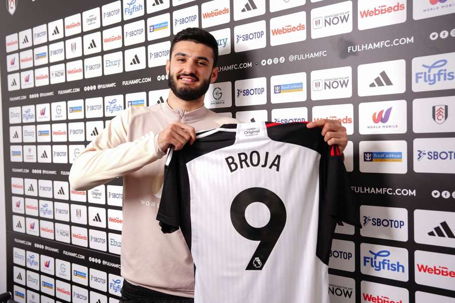 Broja emprestado ao Fulham