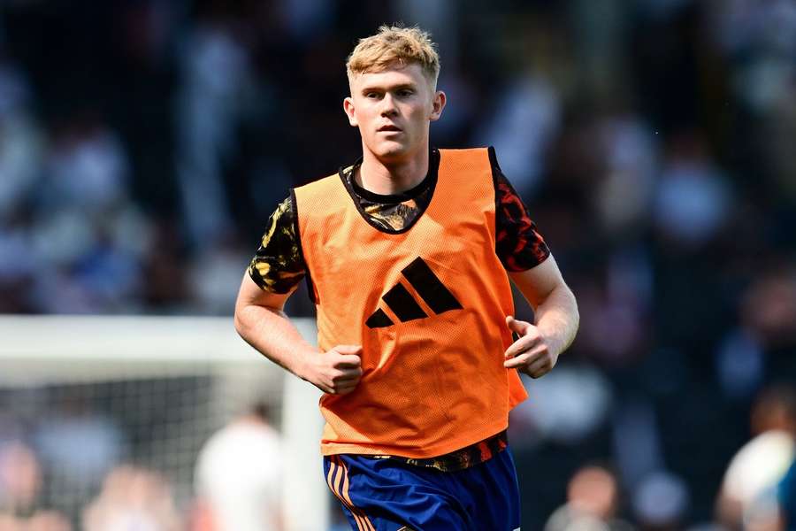 Man Utd to give up on Lewis Hall? Carrick considers bid for Fulham's Antonee Robinson Man Utd to give up on Lewis Hall? Carrick considers bid for Fulham's Antonee Robinson