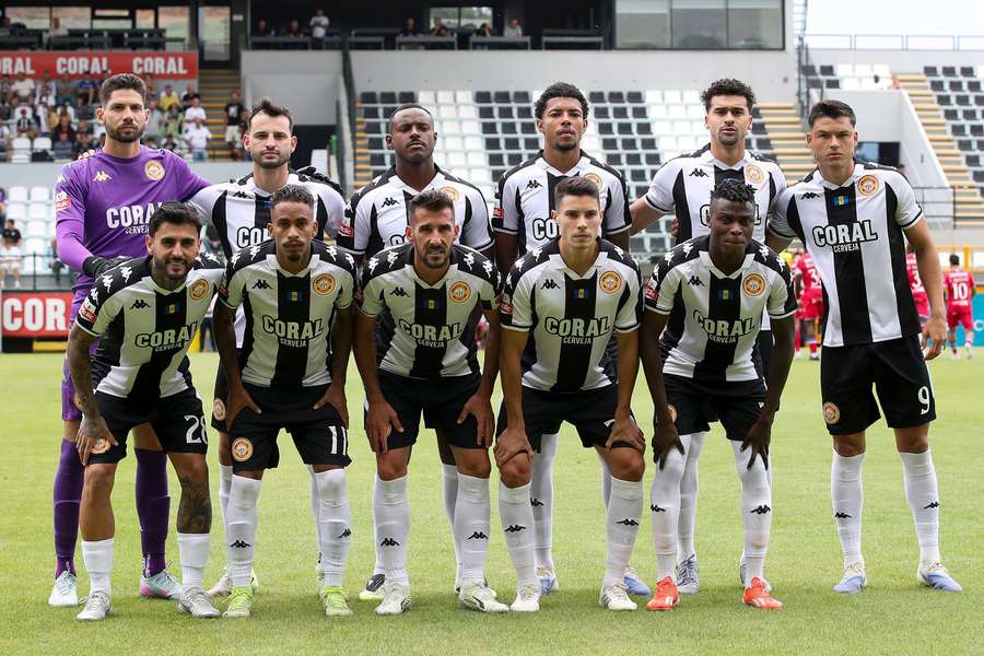 Leo Santos voltou a ser titular