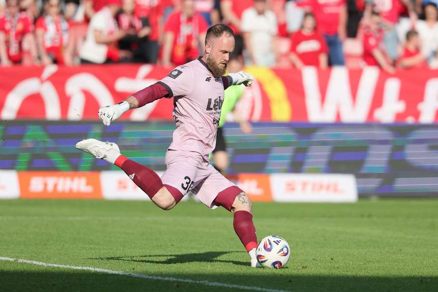 Dominik Holec na jar chytal v Poľsku. 