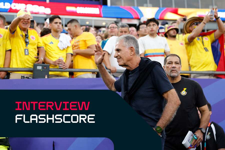 Roger de Sa (à droite) avec Carlos Queiroz à la Coupe du monde. Roger de Sa (à droite) avec Carlos Queiroz à la Coupe du monde.
