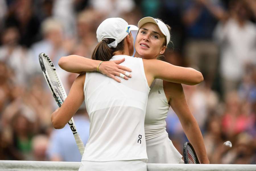 Svitolina e Swiatek nas quartas de Wimbledon Svitolina e Swiatek nas quartas de Wimbledon