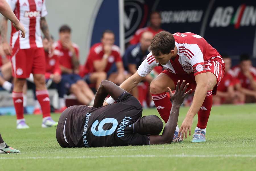 Lukaku si nútene oddýchne.