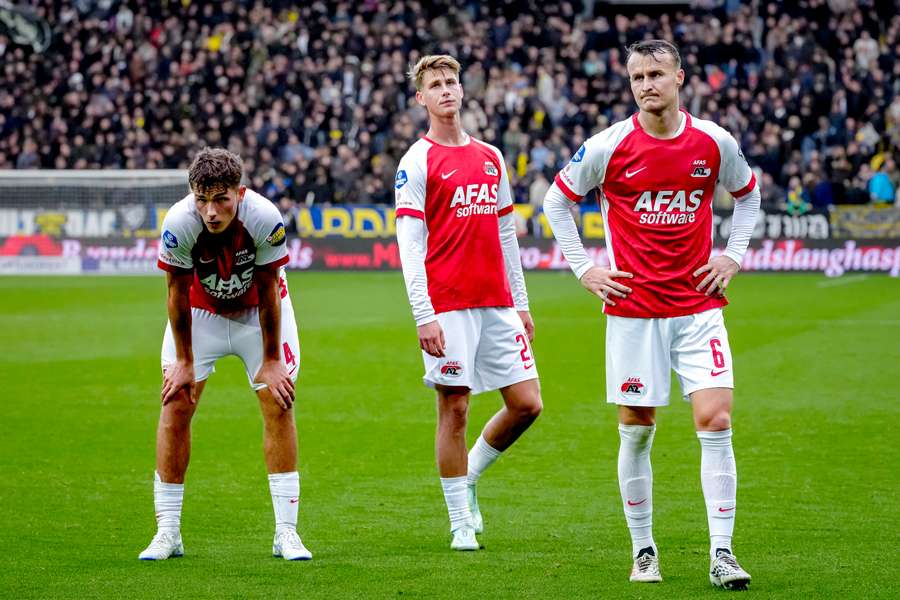 AZ player sulk after drawing 2-2 with Cambuur