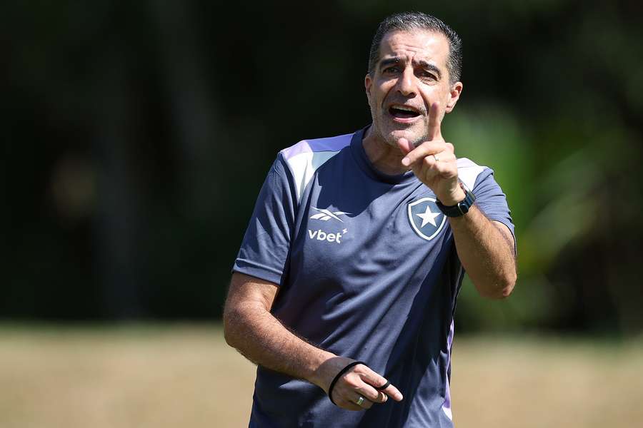 Renato Paiva é novo técnico do Botafogo