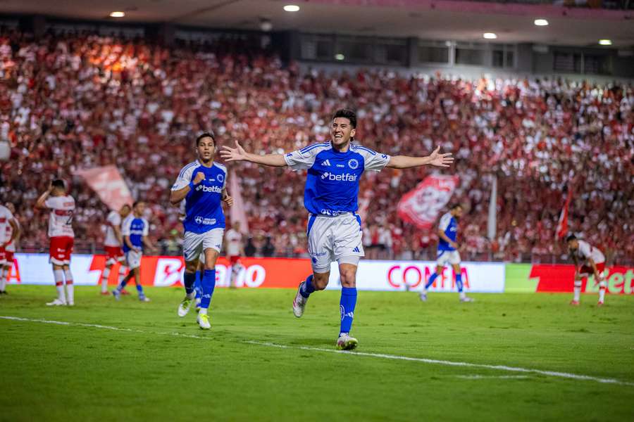 Cruzeiro x Santos: onde assistir, Escalações & Odds (Brasileirão) Cruzeiro x Santos: onde assistir, Escalações & Odds (Brasileirão)