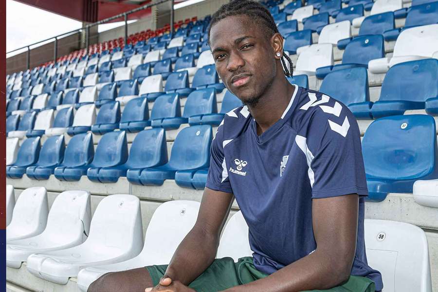 Mohamed Fofana oficializado pelo Chaves