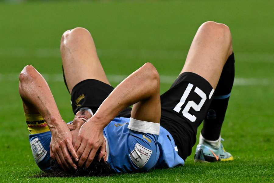 Edinson Cavani og Uruguay er færdige ved VM. Edinson Cavani og Uruguay er færdige ved VM.