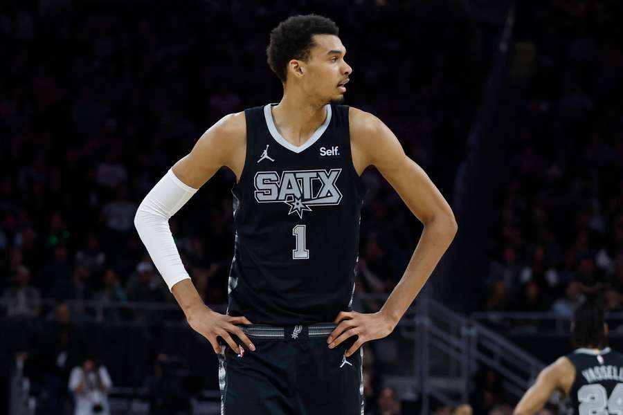 Triple-double Wembanyamy pomogło Spurs pokonać Kings