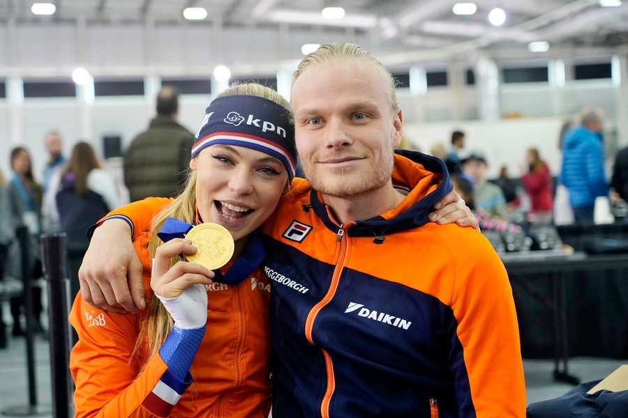Jutta Leerdam and Koen Verweij after Leerdam won gold at the 1000m ISU World Championships in Salt Lake City, UT, USA