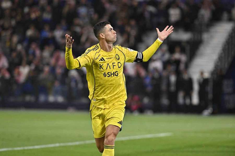 Cristiano Ronaldo už zase dává góly. Cristiano Ronaldo už zase dává góly.