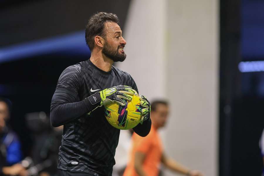 Beto na baliza do Sporting na competição Legends