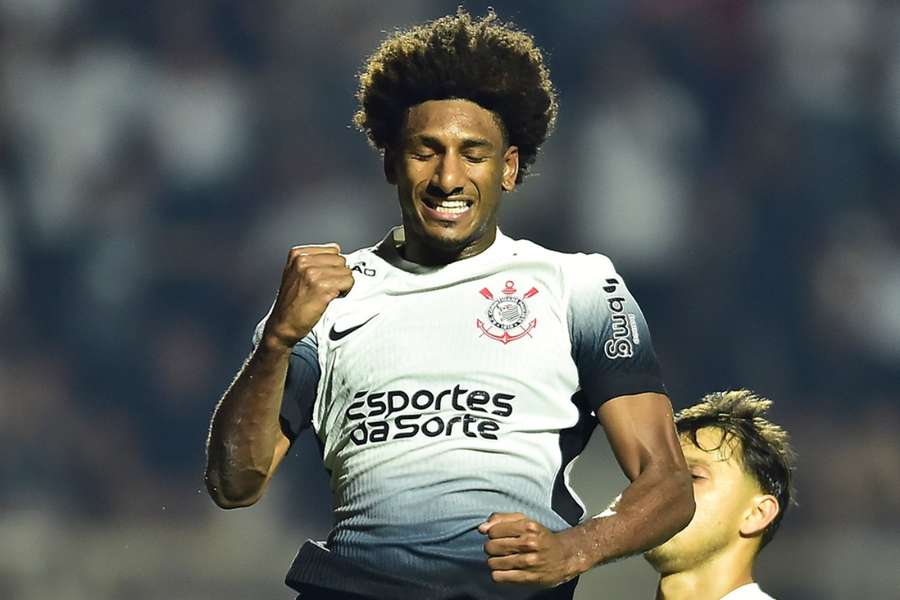 Talles Magno marcou o segundo gol do Corinthians Talles Magno marcou o segundo gol do Corinthians
