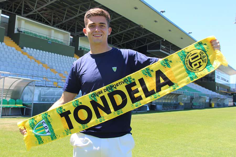 Rodrigo Ramos cedido ao Tondela