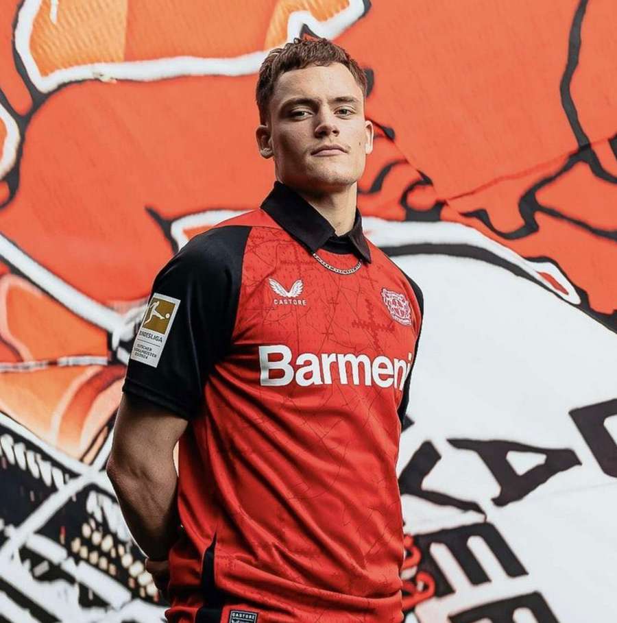 Equipación del Bayer 04 Leverkusen