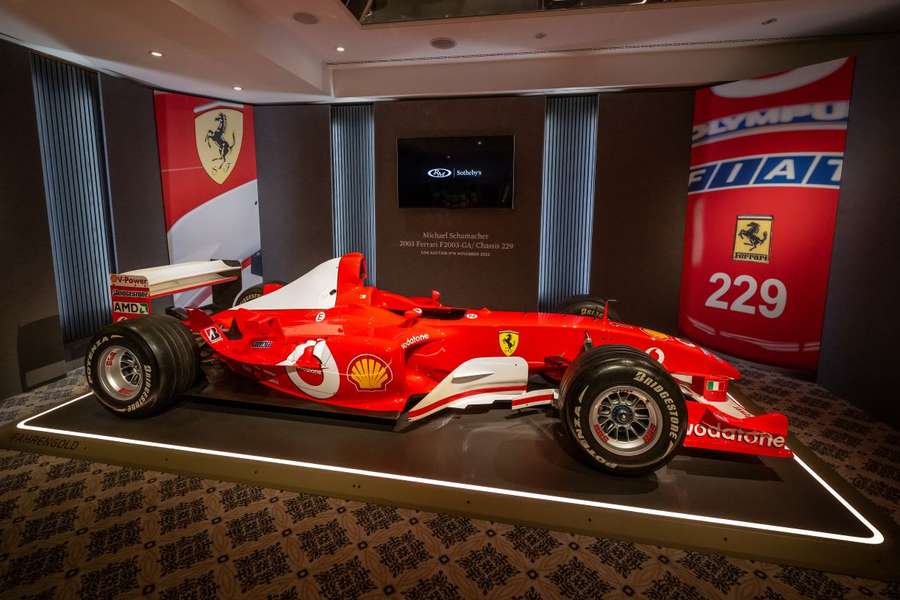 Asta record per la Ferrari F1 2003 di Schumacher: battuta per 13.1 milioni di euro