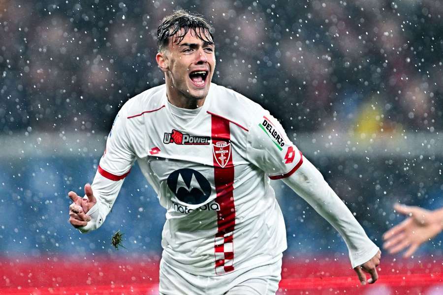 Daniel Maldini świętujący zwycięskiego gola