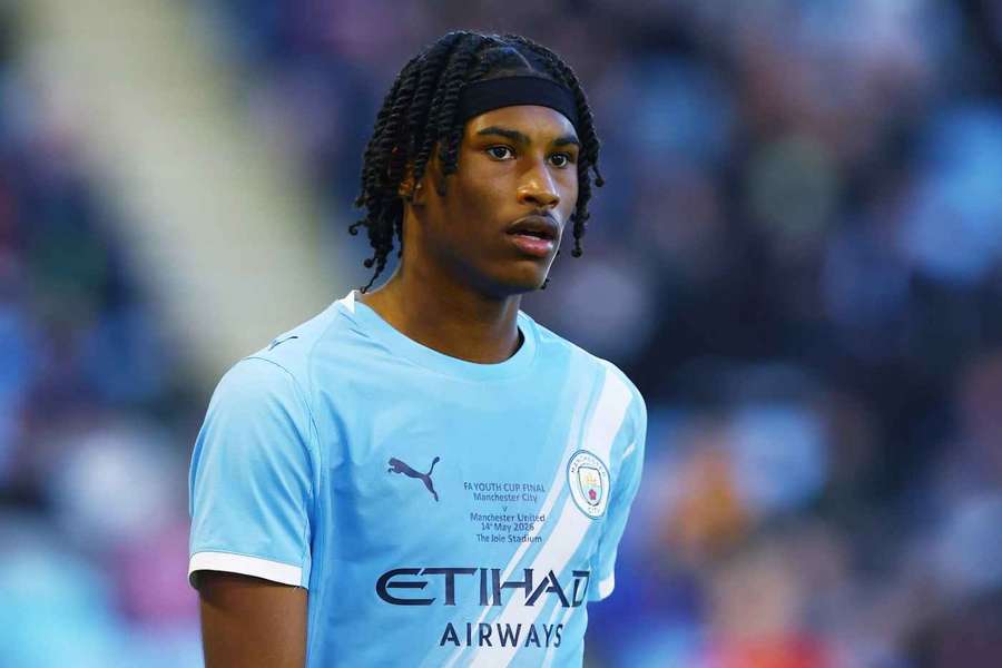 Fiul lui Emile Heskey, Reigan, se alătură echipei FC Koln de la Man City Fiul lui Emile Heskey, Reigan, se alătură echipei FC Koln de la Man City