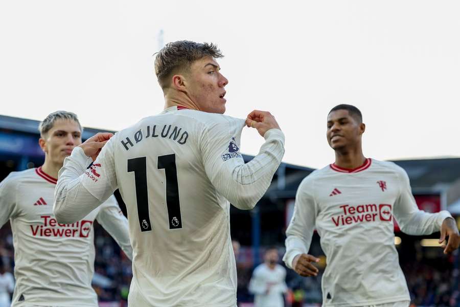 Hojlund fez os dois gols da vitória do United