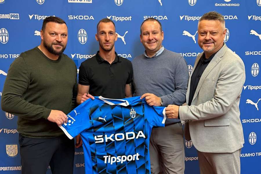 Matěj Hybš přestoupil do Mladé Boleslavi. Matěj Hybš přestoupil do Mladé Boleslavi.