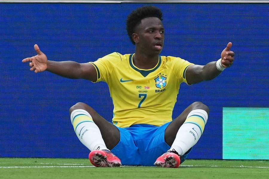 O Brasil de Vini caiu nas oitavas de final da Copa