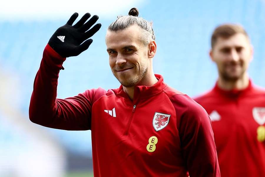 Gareth Bale op de training in Cardiff in aanloop naar het WK