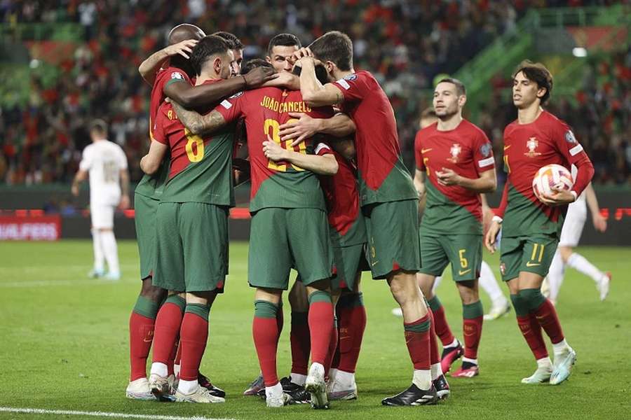 Portugal vai com duas vitórias em dois jogos