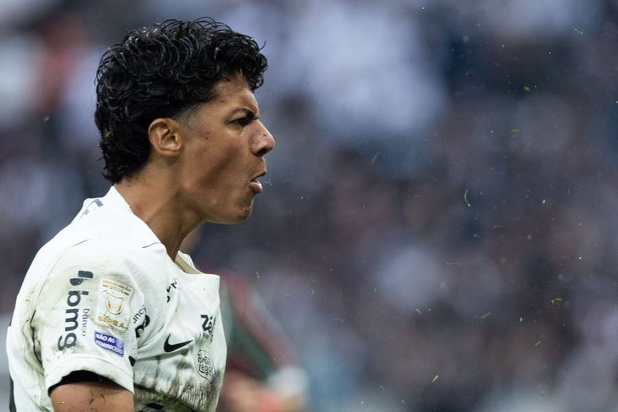 Iago Machado durante partida contra o Fluminense, pelo Brasileirão Iago Machado durante partida contra o Fluminense, pelo Brasileirão