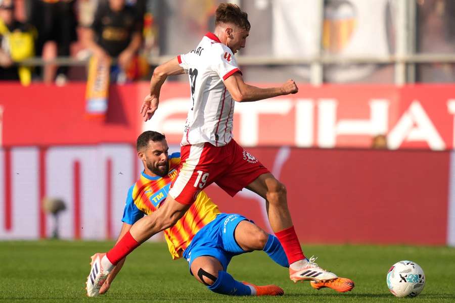 Vanat, ante Luis Rioja en el partido de ida