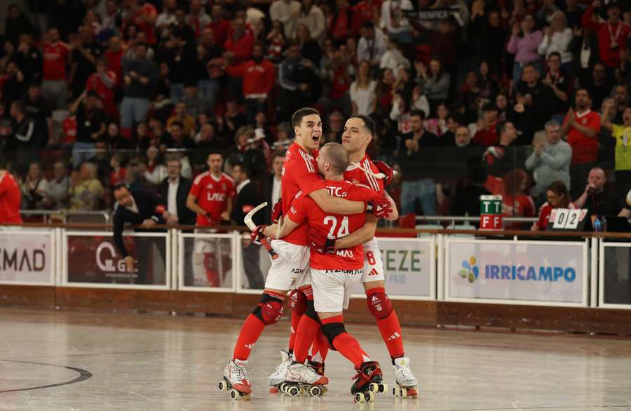 Benfica comemora golo inaugural de Nil Roca Benfica comemora golo inaugural de Nil Roca