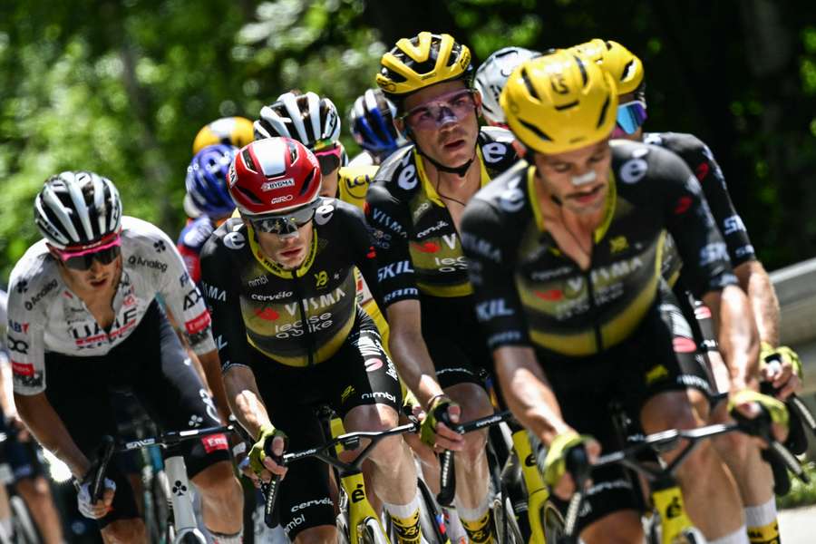 La Visma-Lease a bike n'a pas réussi à surprendre Tadej Pogacar.