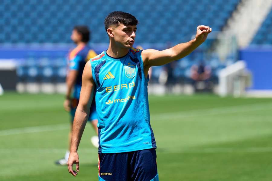 Pedri na última sessão de recuperação em Los Angeles