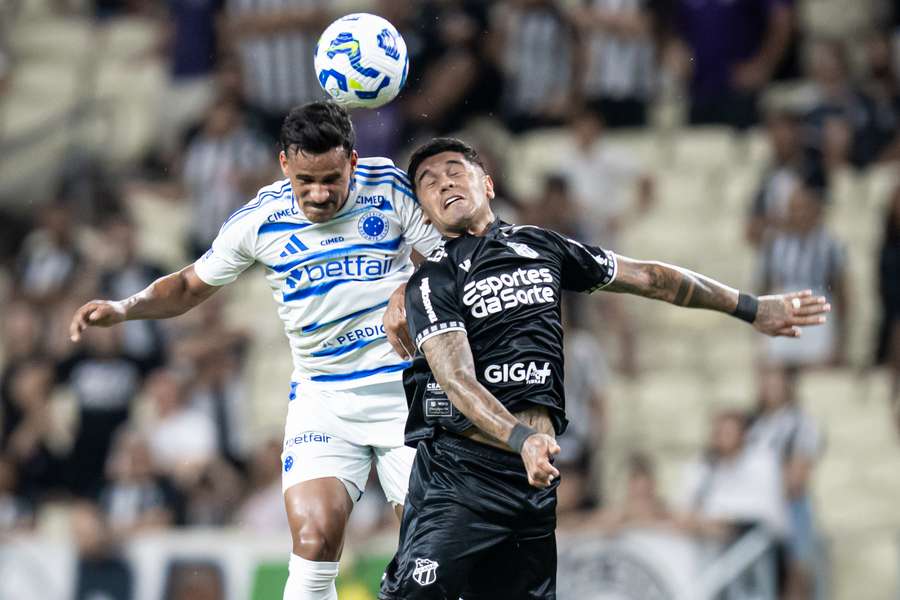 Ceará e Cruzeiro entregaram emoção até o fim Ceará e Cruzeiro entregaram emoção até o fim