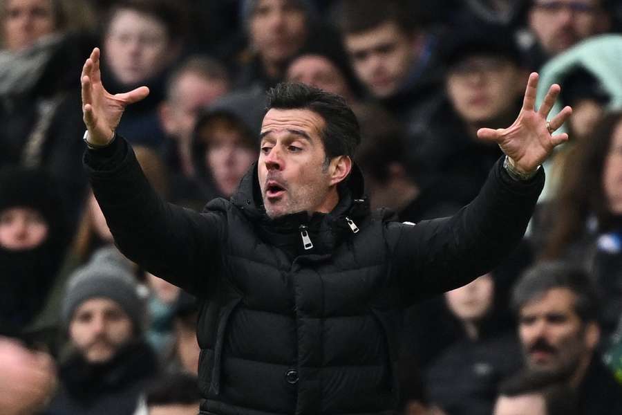 Marco Silva reacts during Fulham's game against Chelsea