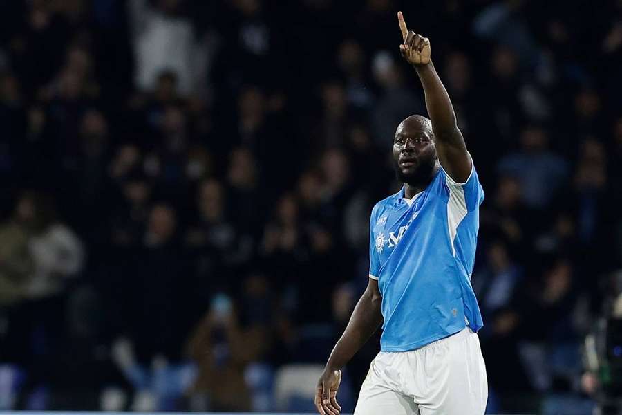 Lukaku aproveitou espaço da defesa para dobrar vantagem napolitana Lukaku aproveitou espaço da defesa para dobrar vantagem napolitana