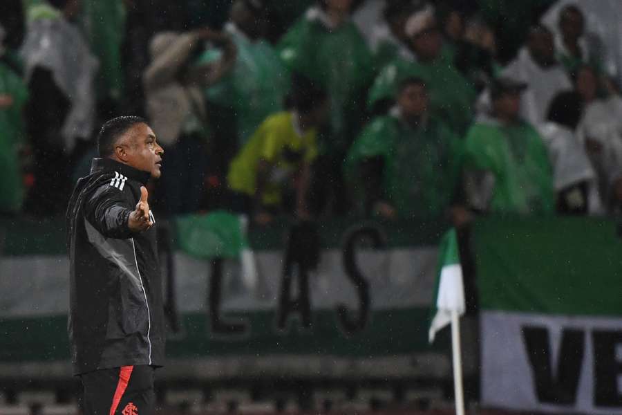 Equipe de Roger Machado encara Atlético Nacional em Medellín, pela Libertadores